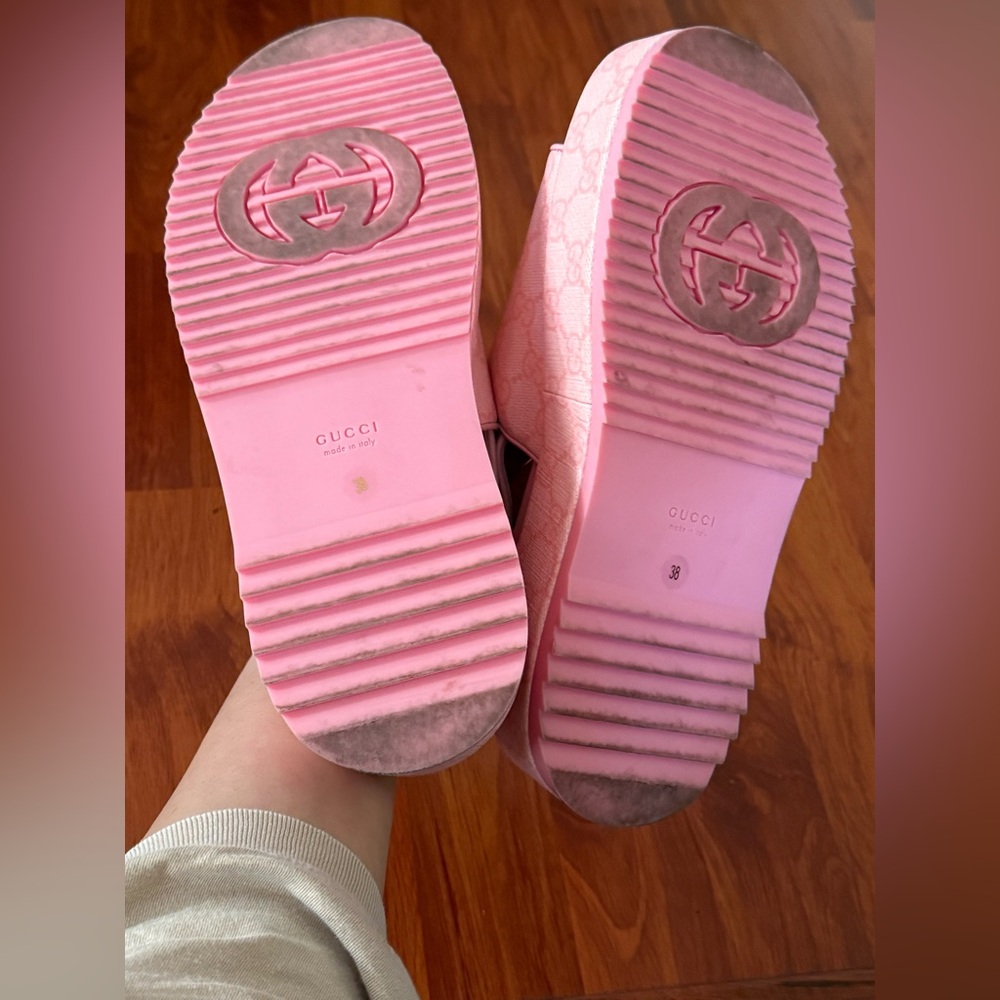 GUCCI | GG Supreme Slingback Sandals - Picture 5 of 5